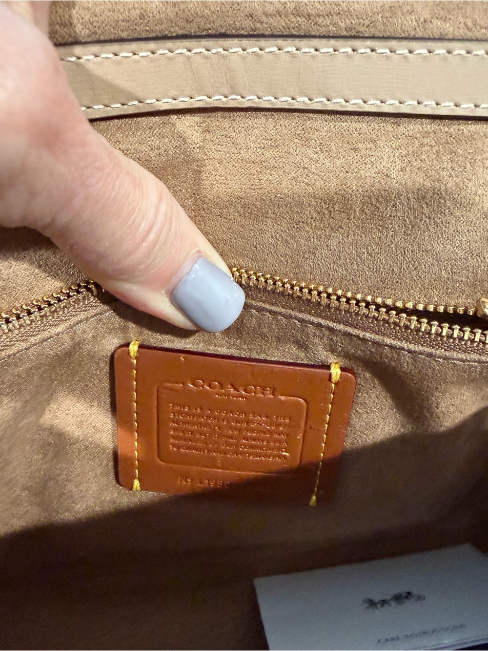 Coach Beige and Brown Signature Chain Crossbody Bag with Gold Hardware - Picture 4 of 10